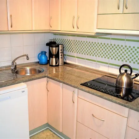 Cosy Near Apartment