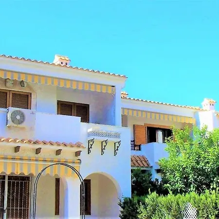 Cosy Near Apartment *