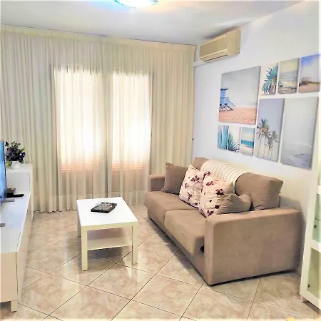 Апартаменти Cosy Near Торрев'єха