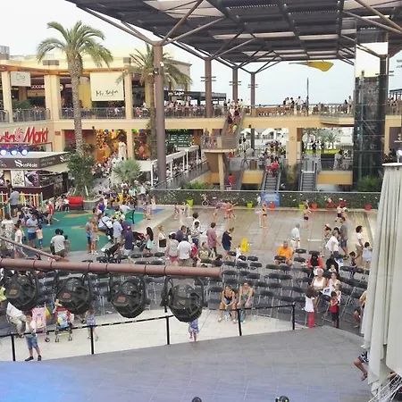 Апартаменти Cosy Near *