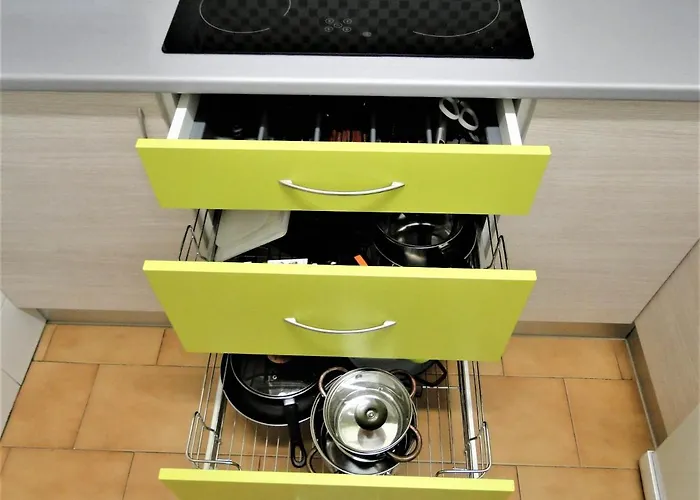 Cosy Near Διαμέρισμα Τορεβιέχα