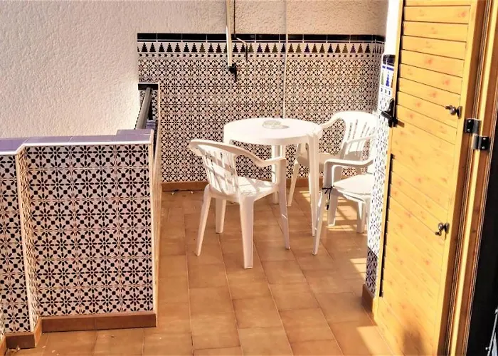 Cosy Near Apartment *